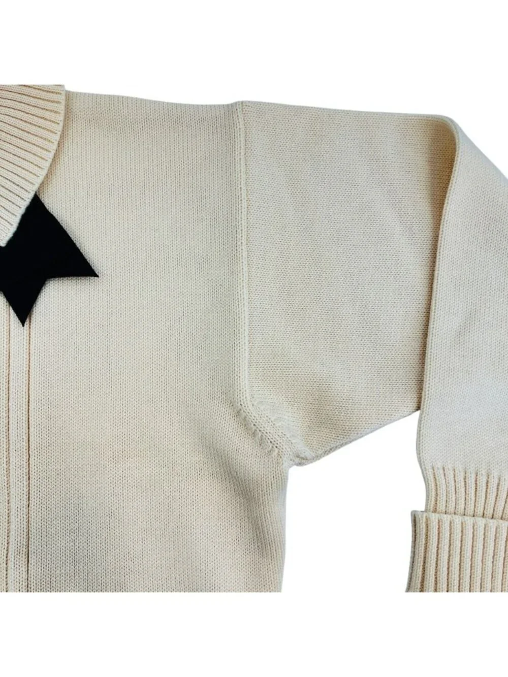 Chanel Knit Top with Ribbon Brooch Sweater 38 Beige